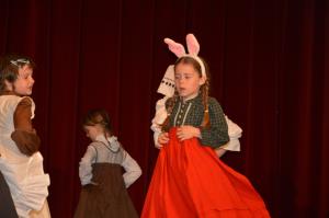 Folklorna prireditev Veseli, razigrani, nagajivi 11